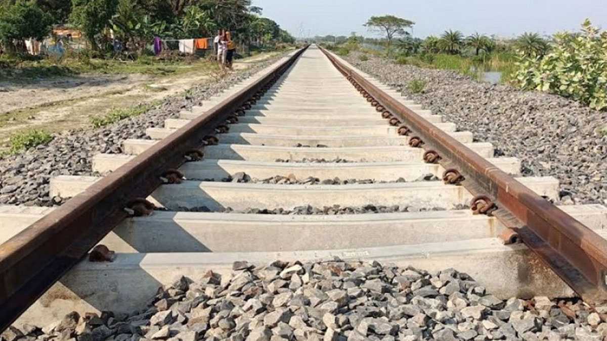 ট্রেনে কা*টা পড়ে যুবকের মৃ*ত্যু
