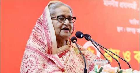 কলকারখানার মালিকদের প্রতি প্রধানমন্ত্রী বিলাসিতা একটু কমিয়ে শ্রমিকদের কল্যাণে নজর দিন