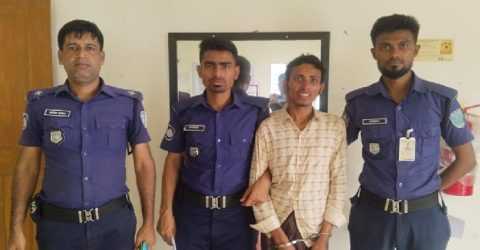তিন ভাবিকে ছুরিকাঘাত করে পালালেন দেবর, ১জন নিহত