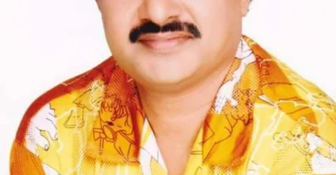 দ্বাহ নয়, কবর দিতে বলে গেছেন ধর্মান্তরিত শিল্পী মনি কিশোর