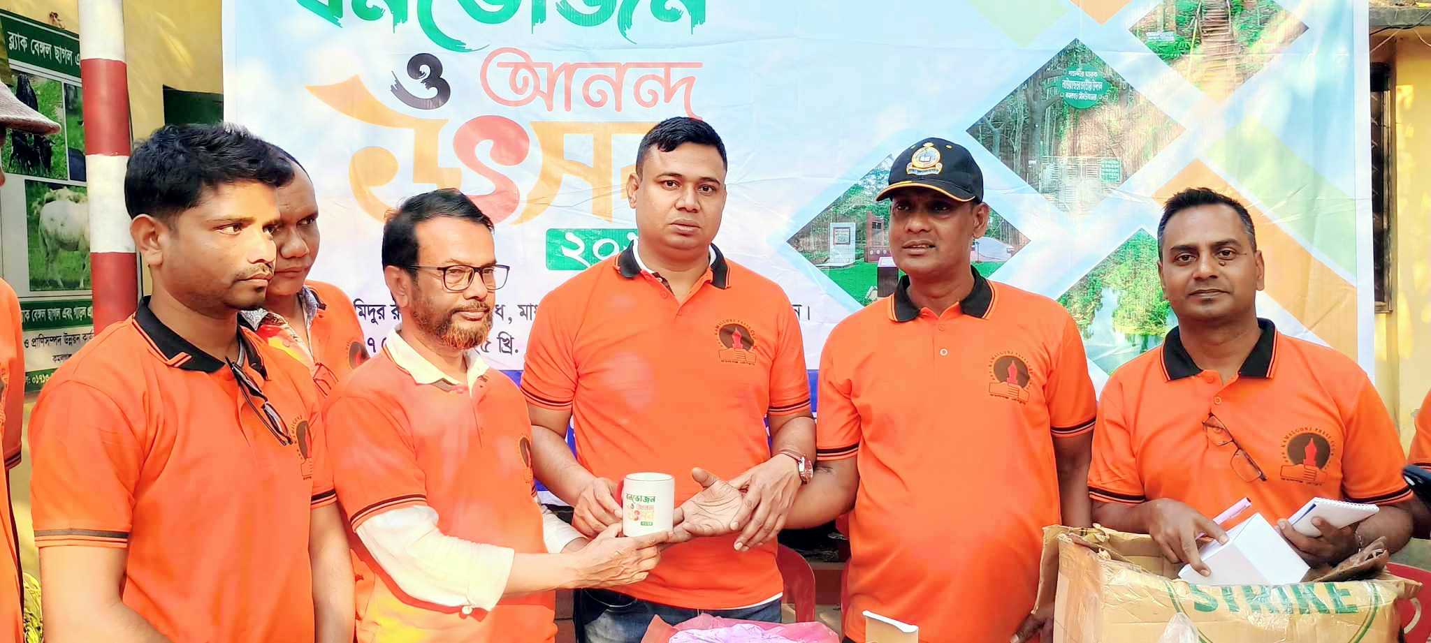কমলগঞ্জ প্রেসক্লাবের বার্ষিক বনভোজন ও আনন্দ ভ্রমণ সম্পন্ন