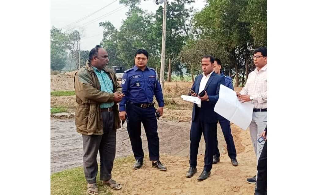 কমলগঞ্জে ধলাই নদী থেকে অবৈধভাবে বালু উত্তোলন করায় দেড় লক্ষ টাকা জরিমানা করে আদায়