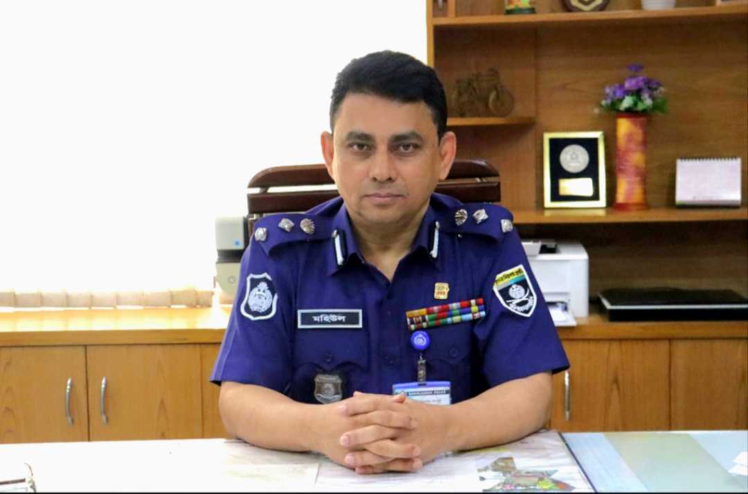 ৯৯৯ জরুরি সেবার দায়িত্ব নিলেন অতিরিক্ত ডিআইজি মহিউল